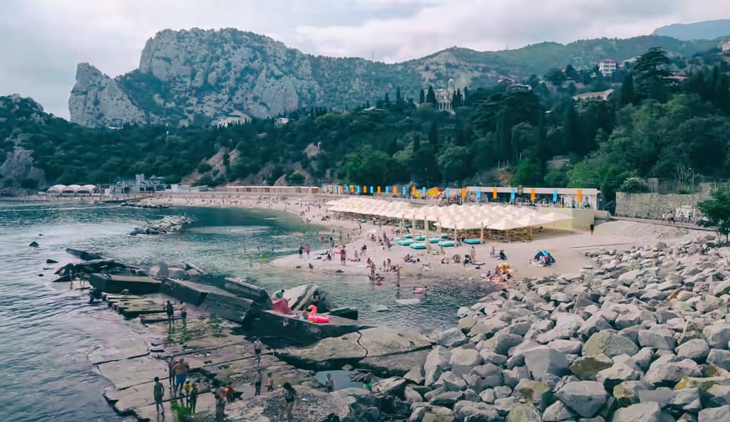 Пляж Пионер в Симеизе, Крым