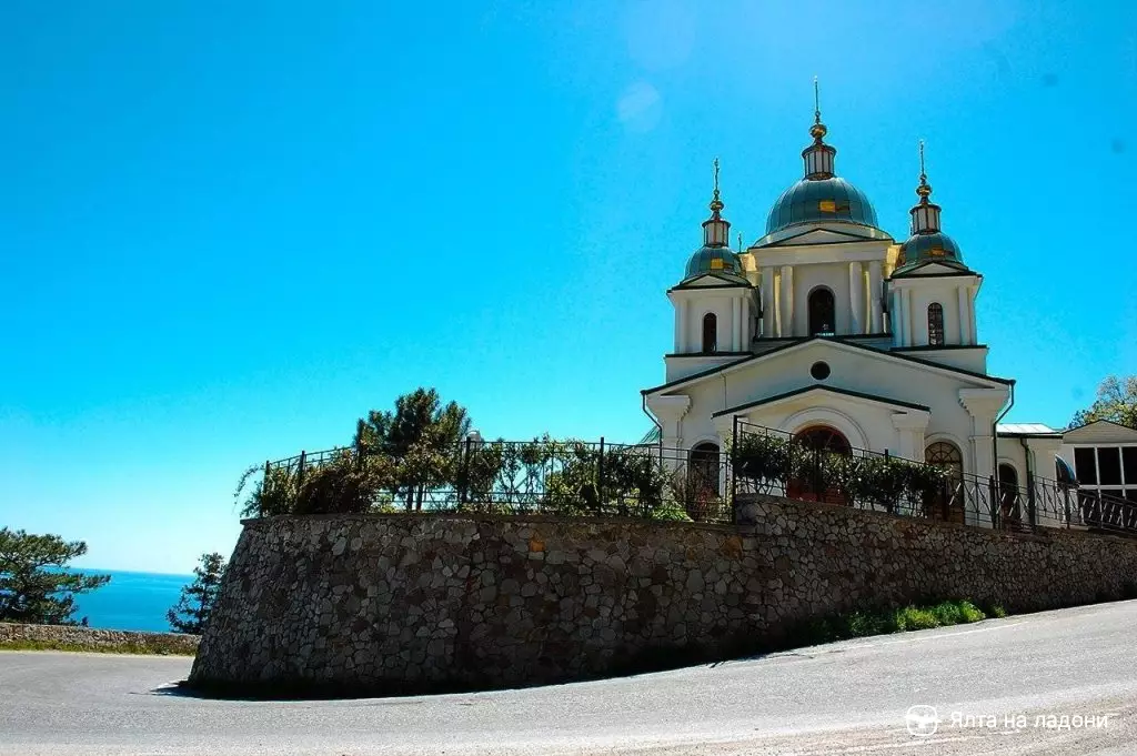 Церковь Святого Архистратига Михаила в Крыму