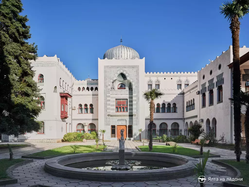 Концерт во&nbsp;дворце Дюльбер 26 апреля, Песни любимого кино