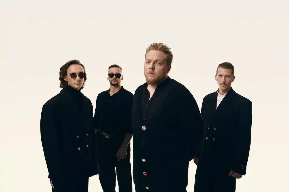 Концерт группы Beautiful Boys в Мрии на майские праздники, винный парк 2 мая