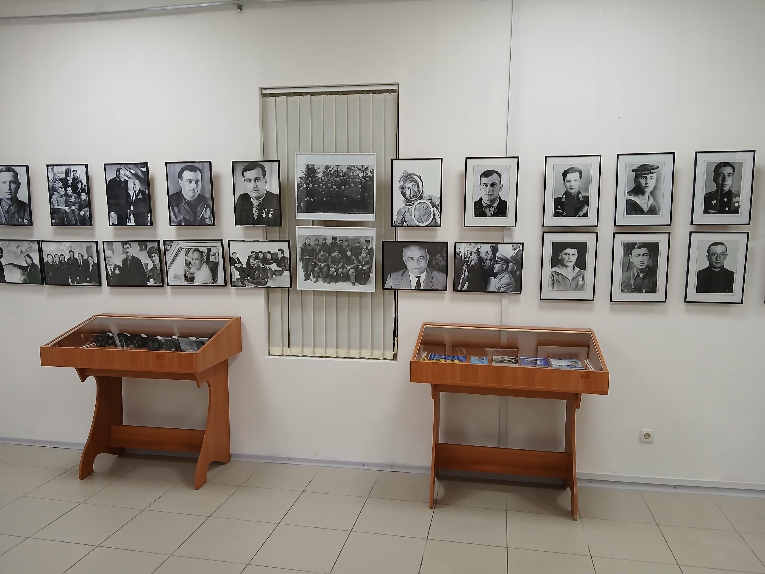 Выставка «Боевые орлы» в Ялте