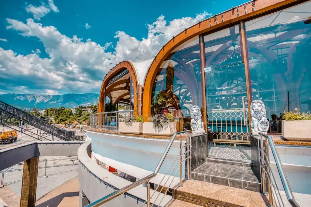 Бар Ptizza в Крыму