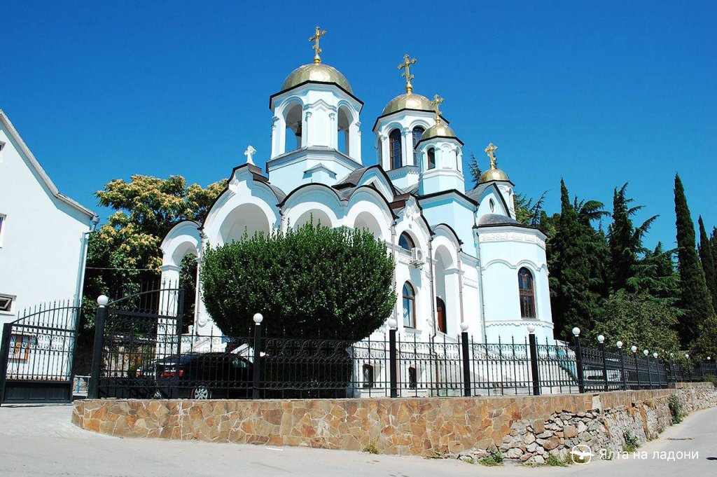 Успенская церковь в Крыму