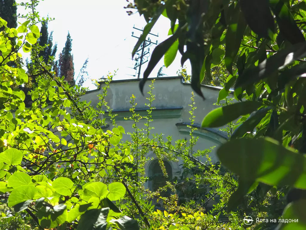 Дом доктора Лебедева в Ялте, улица Кирова, 28