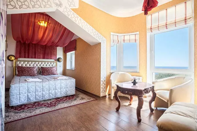 Отель «Гранд Флёр» в Крыму