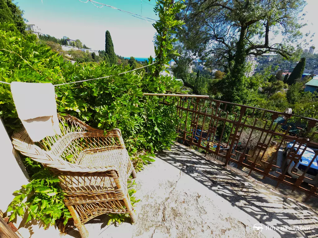 Дача Серые дрозды на улице Чернова в Ялте