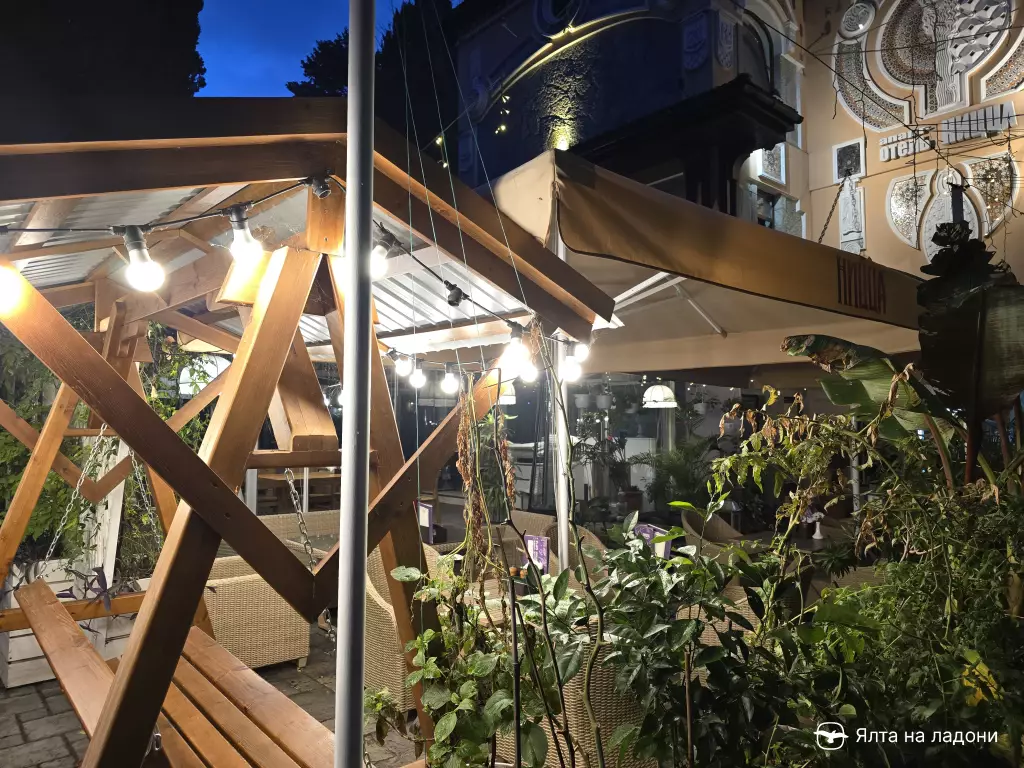 Гриль-кафе «Дача» в Крыму