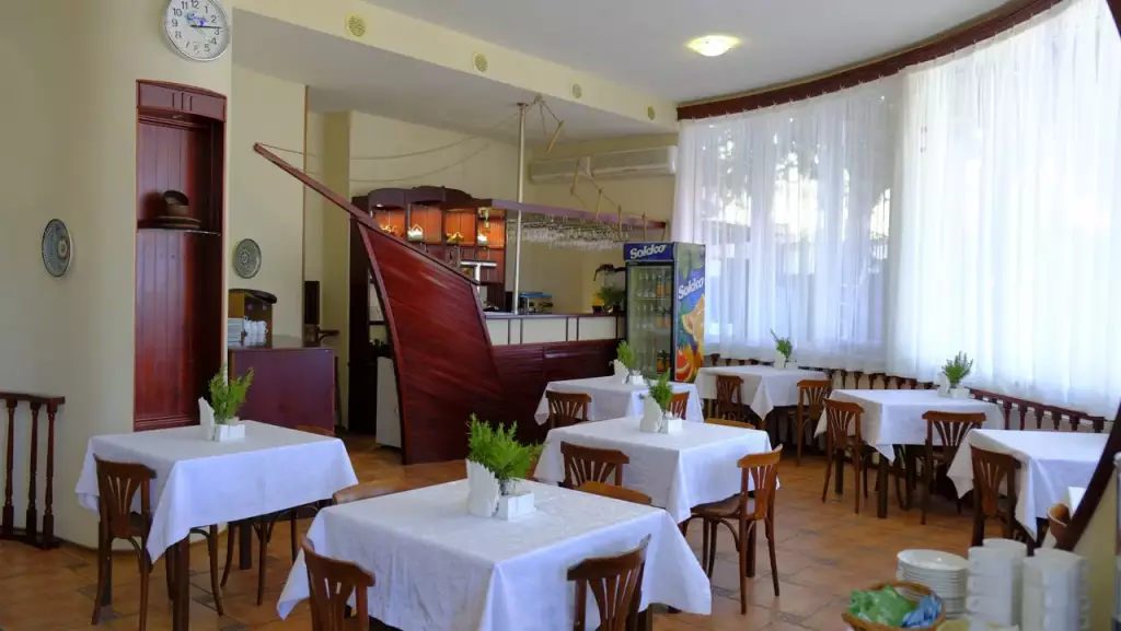Отель «Серсиаль» 2* в Крыму