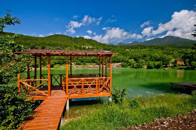 Озеро «Виноградное» в Крыму