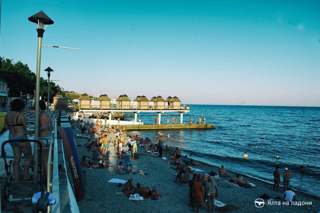 Массандровский пляж в Крыму