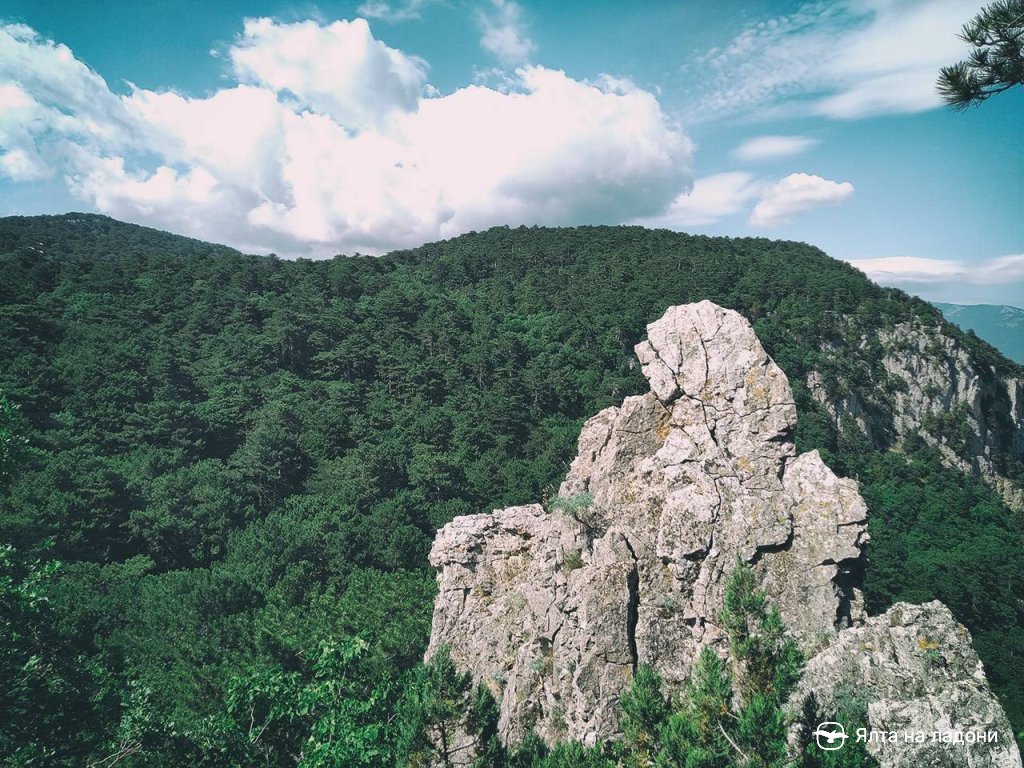 Гора Хачла-Каясы в Крыму