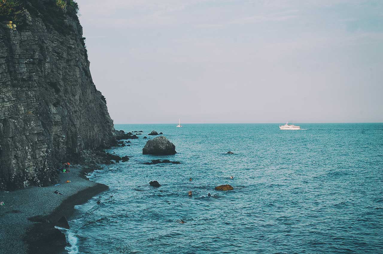 Нудистский пляж в Крыму