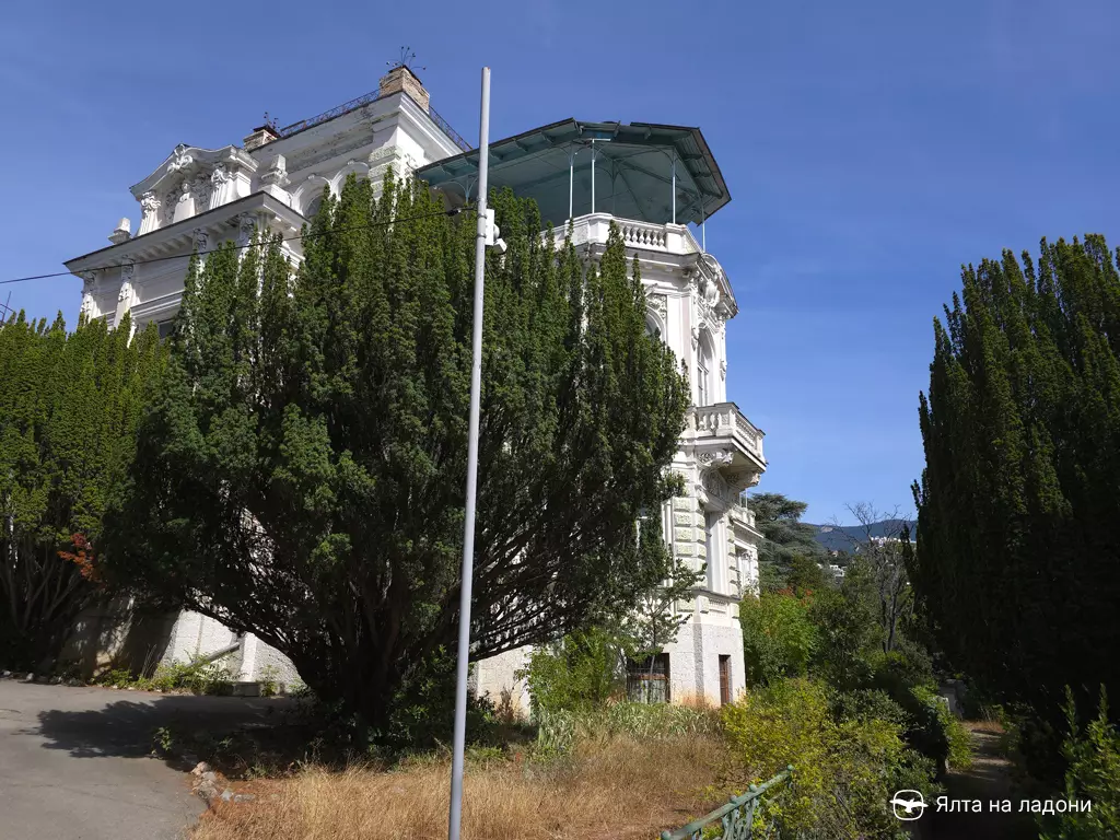 Дворец Новосильцева в Крыму