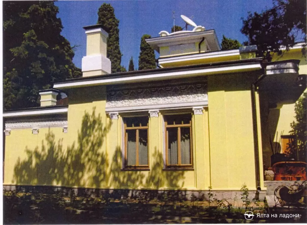 Дача профессора Боброва в Крыму