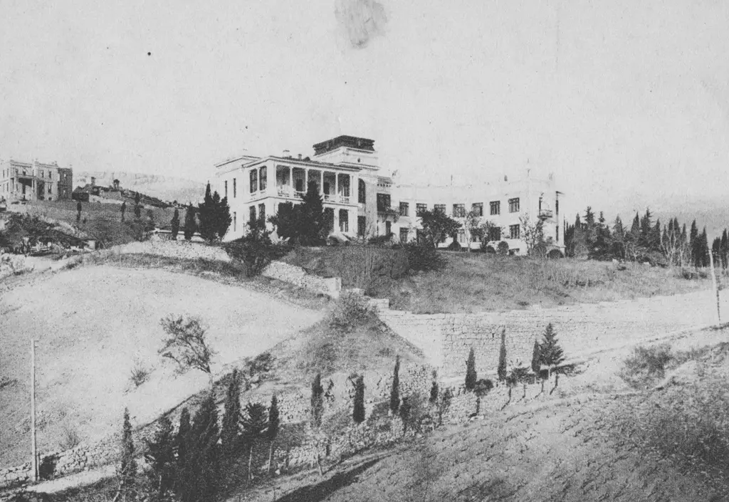 Санаторий Чехова при советской власти, улица Халтурина в&nbsp;Ялте