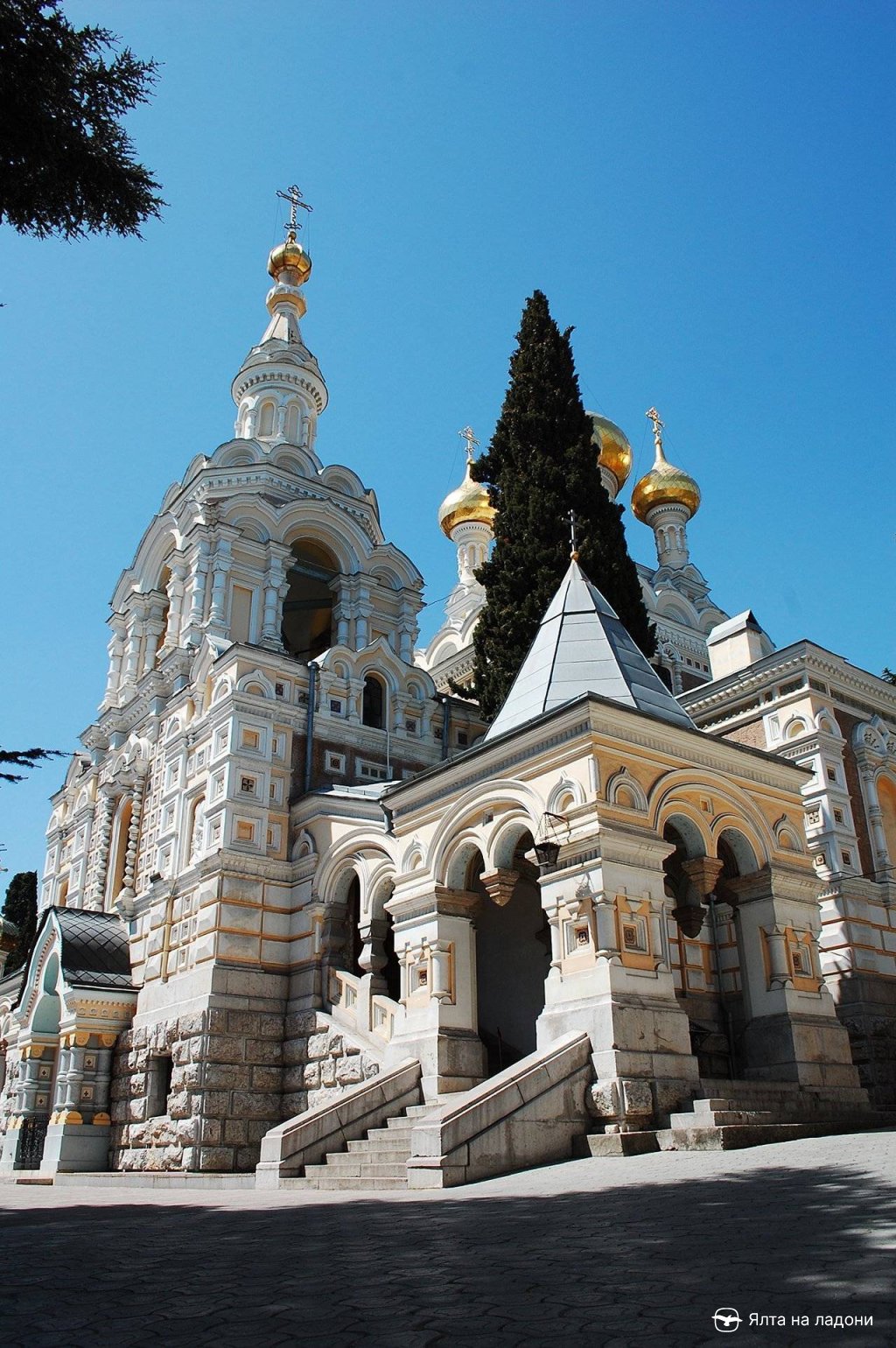 Собор Св. Александра Невского в Крыму