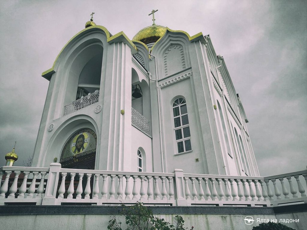 Храм казанской иконы Божией матери в Кастрополе, Крым