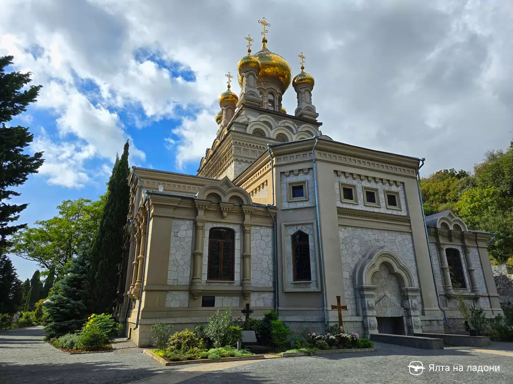 Храм Архангела Михаила в Крыму
