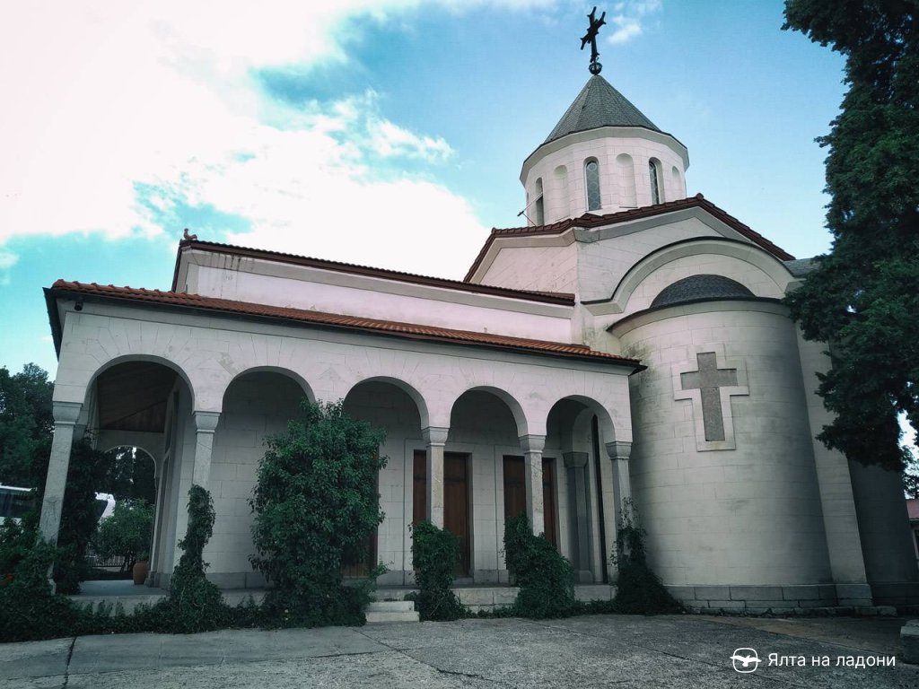 Церковь Покрова Божьей матери в Крыму