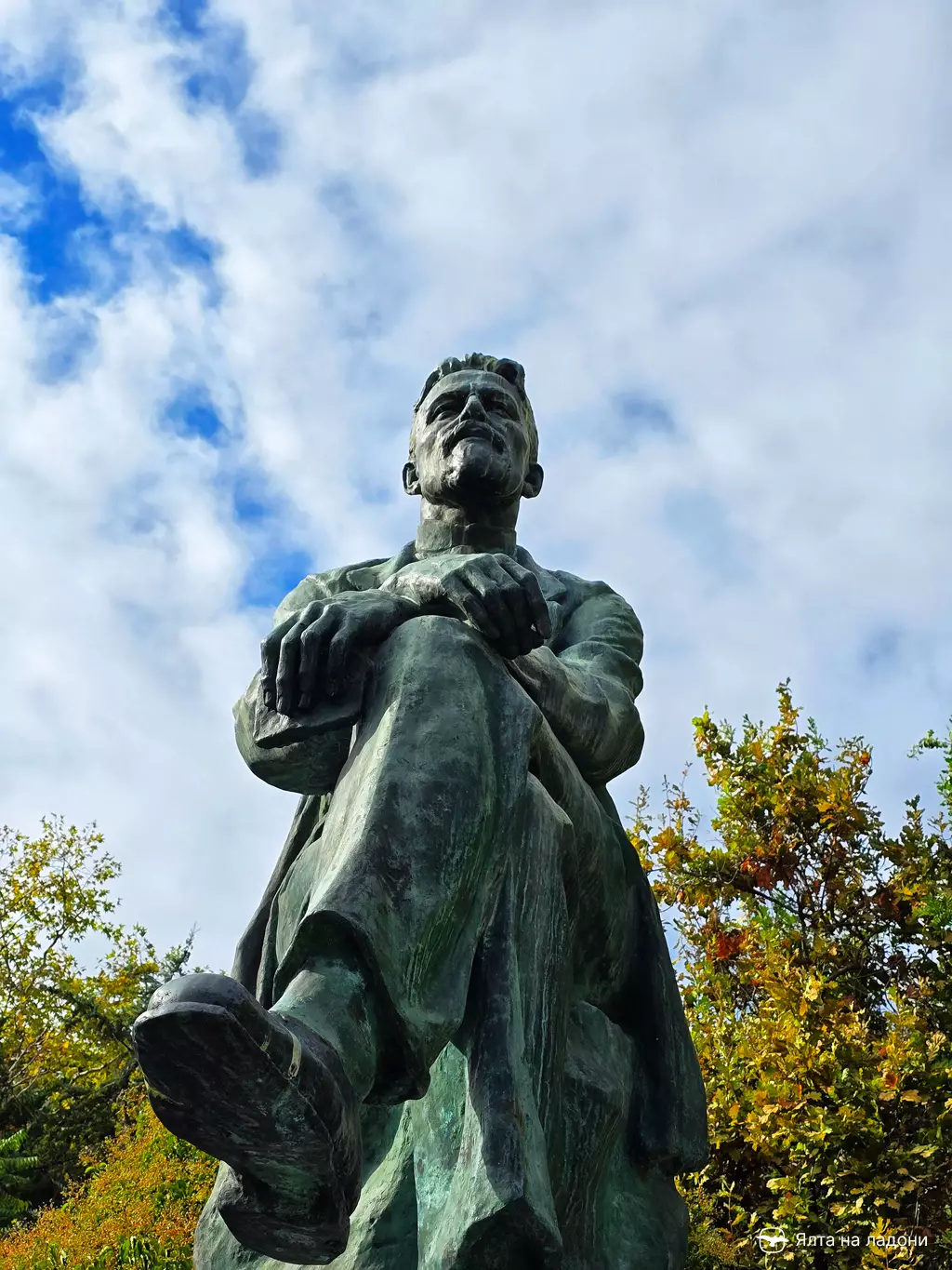 Памятник Чехову в Ялте, Приморский парк