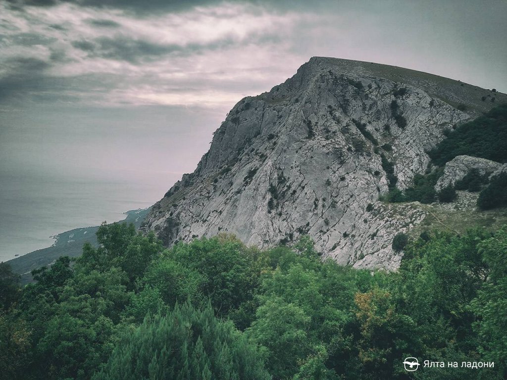 Гора Мердвен-Кая в Крыму